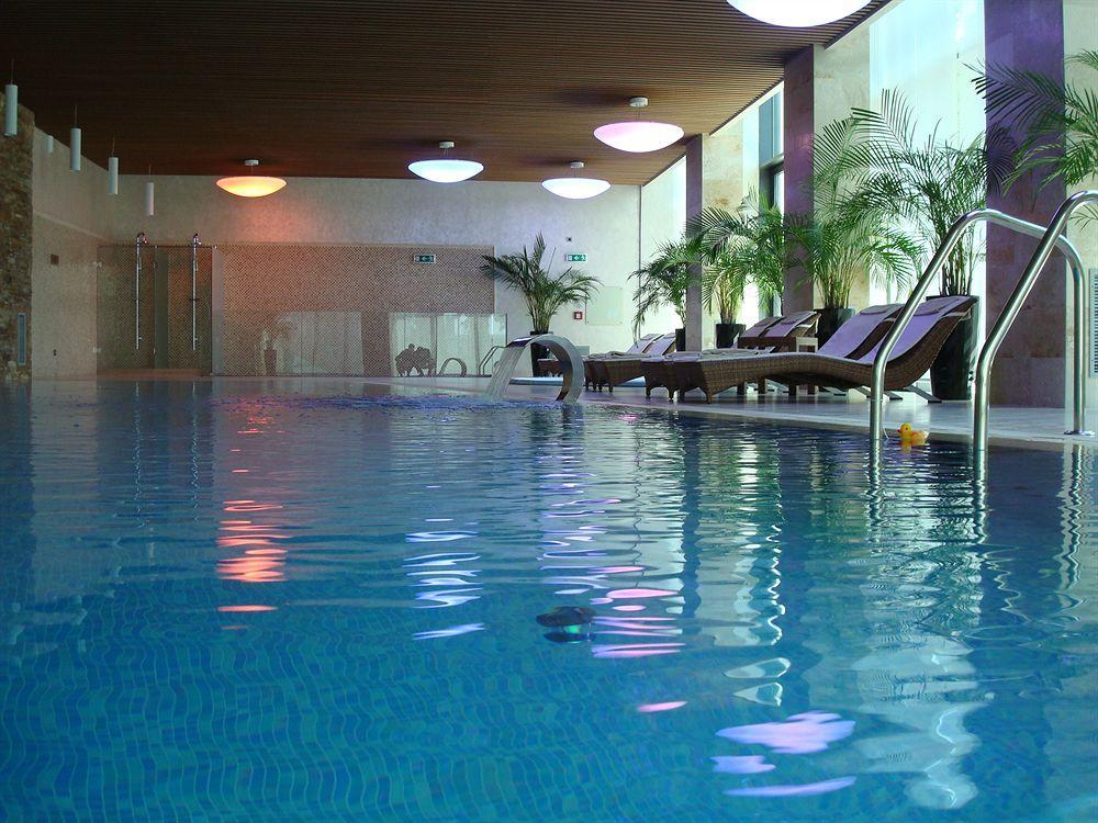 Metropolis Hotel Bistriţa Extérieur photo