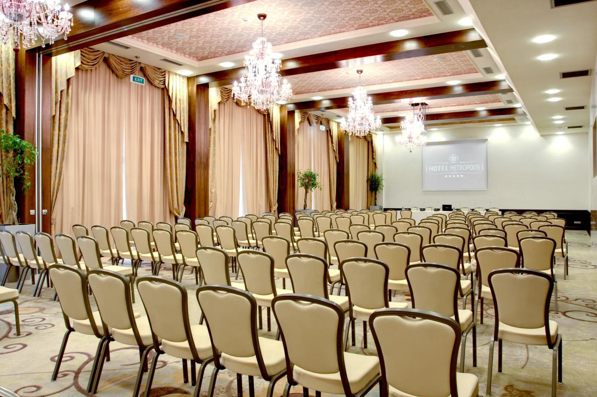 Metropolis Hotel Bistriţa Extérieur photo