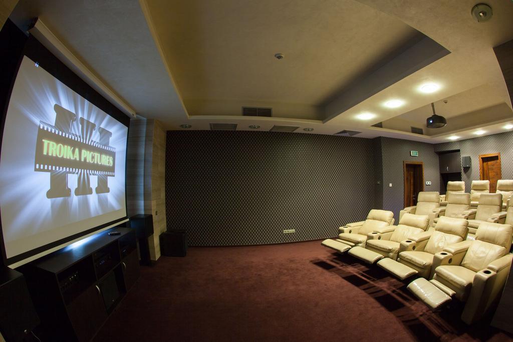 Metropolis Hotel Bistriţa Extérieur photo