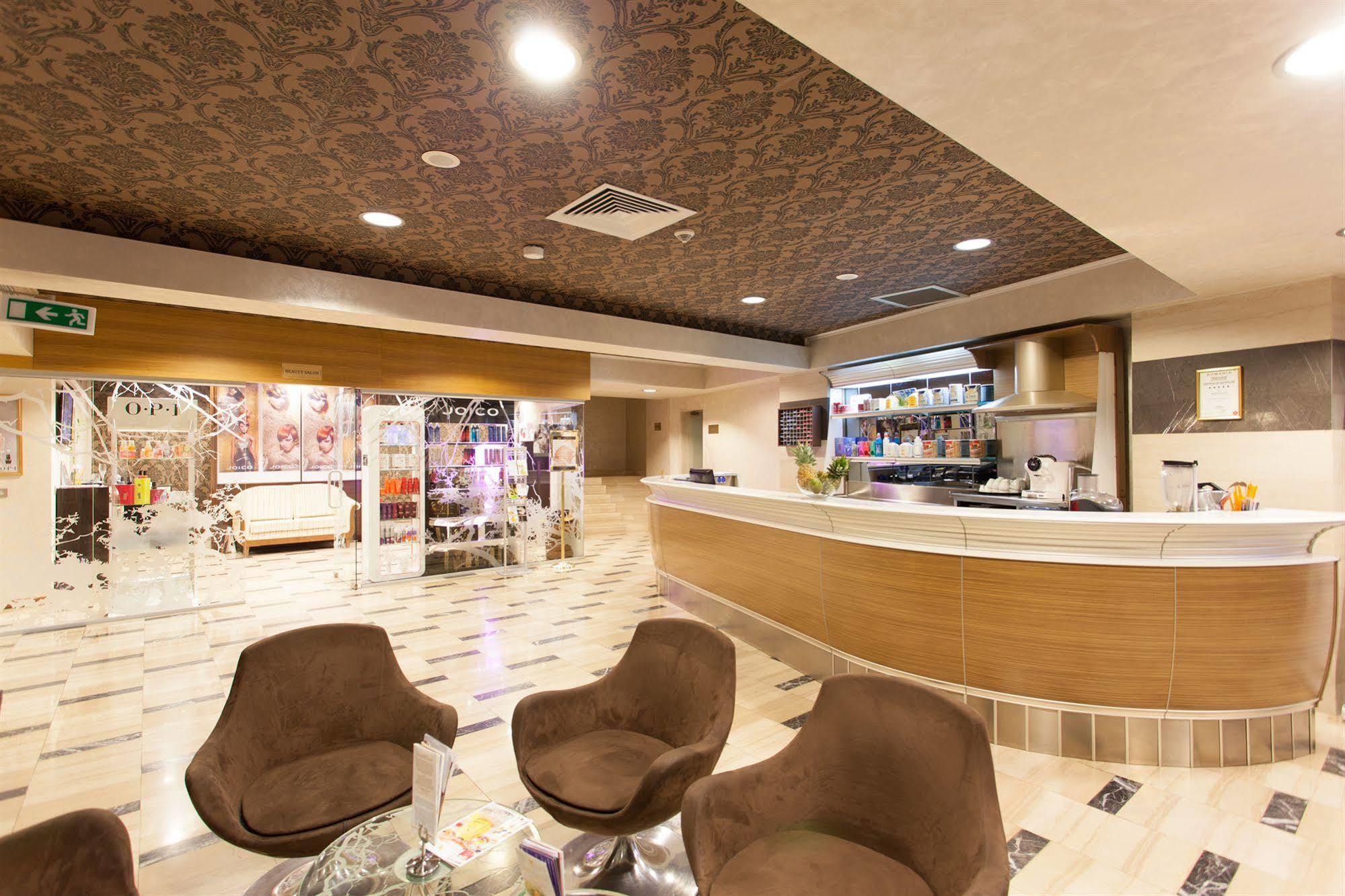 Metropolis Hotel Bistriţa Extérieur photo